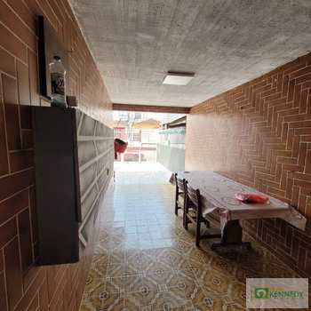 Casa em Praia Grande, bairro Ocian