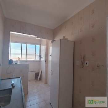 Apartamento em Praia Grande, bairro Canto do Forte