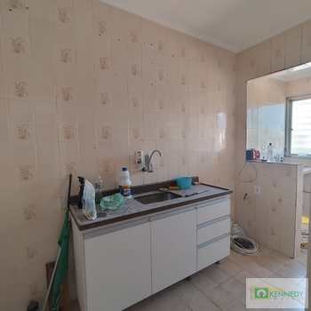 Apartamento em Praia Grande, bairro Canto do Forte