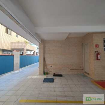 Apartamento em Praia Grande, bairro Canto do Forte