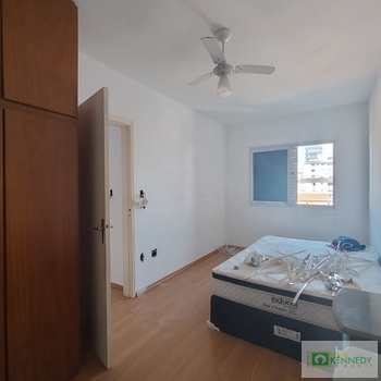 Apartamento em Praia Grande, bairro Canto do Forte
