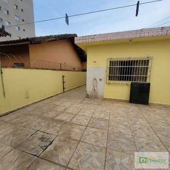 Casa em Praia Grande, bairro Caiçara