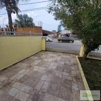 Casa em Praia Grande, bairro Caiçara