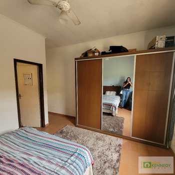 Casa em Praia Grande, bairro Caiçara