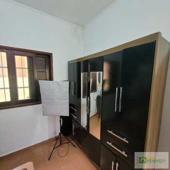 Casa em Praia Grande, bairro Caiçara