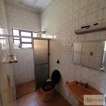 Casa em Praia Grande, bairro Caiçara