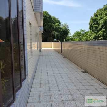 Apartamento em Praia Grande, bairro Mirim
