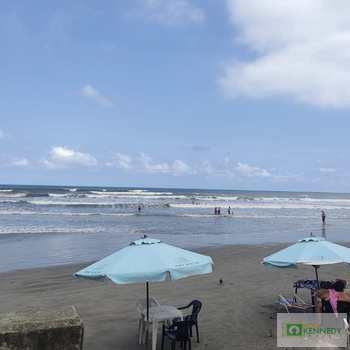 Apartamento em Mongaguá, bairro Centro
