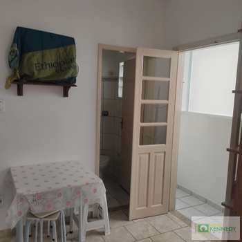 Apartamento em Mongaguá, bairro Centro