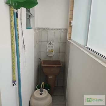 Apartamento em Mongaguá, bairro Centro