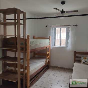 Apartamento em Mongaguá, bairro Centro