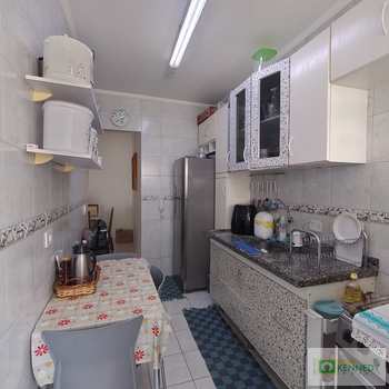 Apartamento em Praia Grande, bairro Tupi