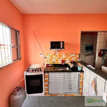 Kitnet em Praia Grande, bairro Ocian