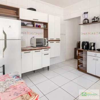 Casa em Praia Grande, bairro Ocian