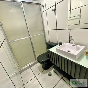 Apartamento em Praia Grande, bairro Guilhermina
