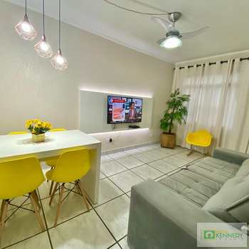 Apartamento em Praia Grande, bairro Guilhermina