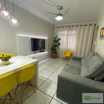 Apartamento em Praia Grande, bairro Guilhermina