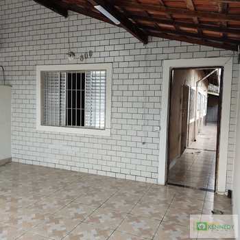 Casa em Praia Grande, bairro Ocian