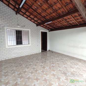 Casa em Praia Grande, bairro Ocian