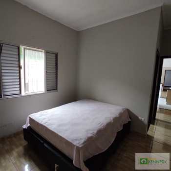 Casa em Praia Grande, bairro Ocian