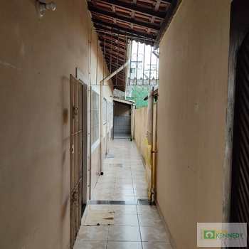 Casa em Praia Grande, bairro Ocian
