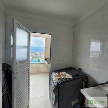 Apartamento em Praia Grande, bairro Maracanã