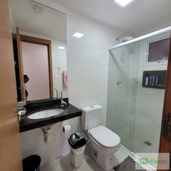 Apartamento em Praia Grande, bairro Maracanã