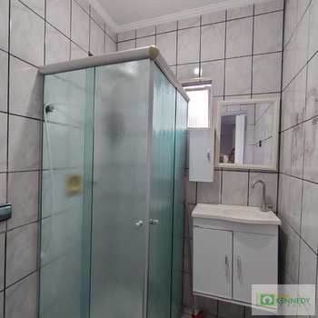 Apartamento em Praia Grande, bairro Tupi