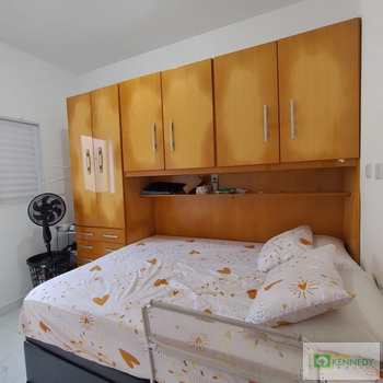 Apartamento em Praia Grande, bairro Ocian