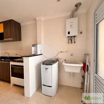 Apartamento em Praia Grande, bairro Guilhermina