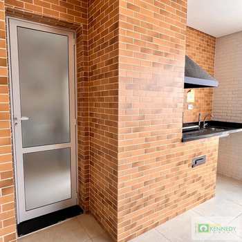 Apartamento em Praia Grande, bairro Guilhermina