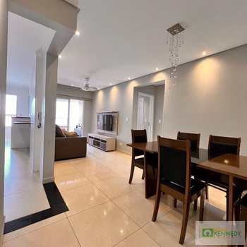 Apartamento em Praia Grande, bairro Guilhermina