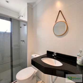 Apartamento em Praia Grande, bairro Guilhermina