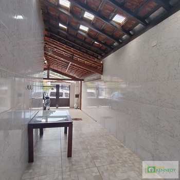 Casa em Praia Grande, bairro Nova Mirim