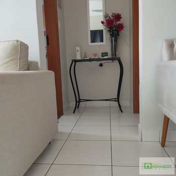 Apartamento em Praia Grande, bairro Caiçara