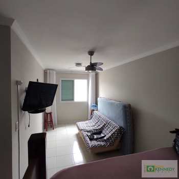 Apartamento em Praia Grande, bairro Caiçara