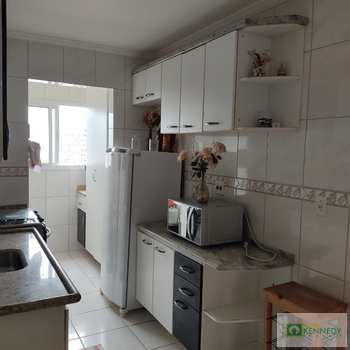 Apartamento em Praia Grande, bairro Caiçara