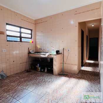 Casa em Praia Grande, bairro Princesa