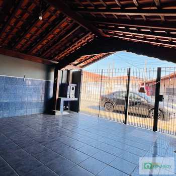 Casa em Praia Grande, bairro Princesa