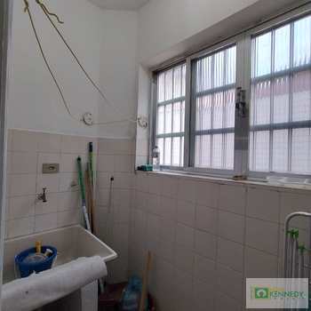 Kitnet em Praia Grande, bairro Ocian