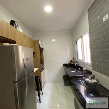 Casa de Condomínio em Praia Grande, bairro Caiçara