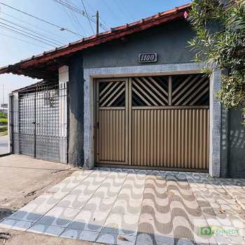 Sobrado em Praia Grande, bairro Balneário Maracanã