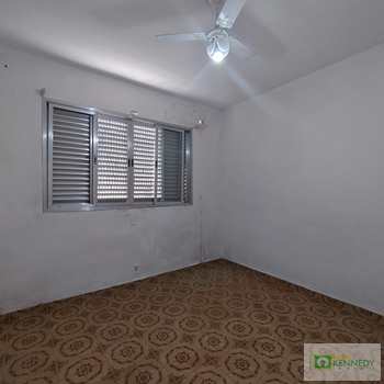 Casa em Praia Grande, bairro Mirim
