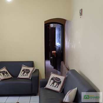 Casa em Praia Grande, bairro Caiçara