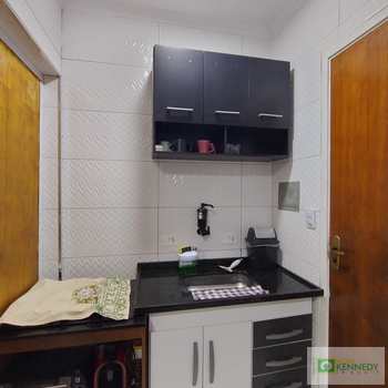 Kitnet em Praia Grande, bairro Ocian