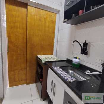 Kitnet em Praia Grande, bairro Ocian