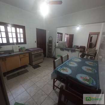 Casa em Praia Grande, bairro Ocian