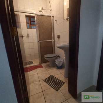 Casa em Praia Grande, bairro Ocian