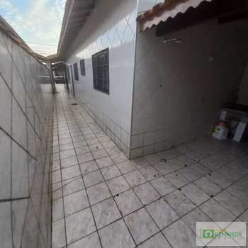 Casa em Praia Grande, bairro Ocian