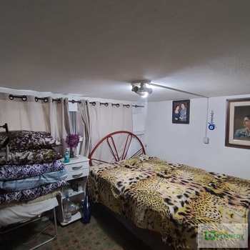 Kitnet em Praia Grande, bairro Ocian
